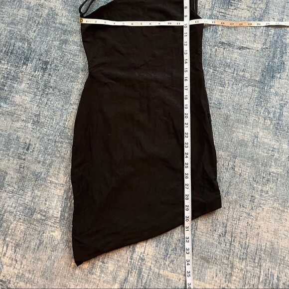 NWT! Lioness The Claudia Mini Asymmetrical Dress Black US Size 2 - Picture 9 of 12